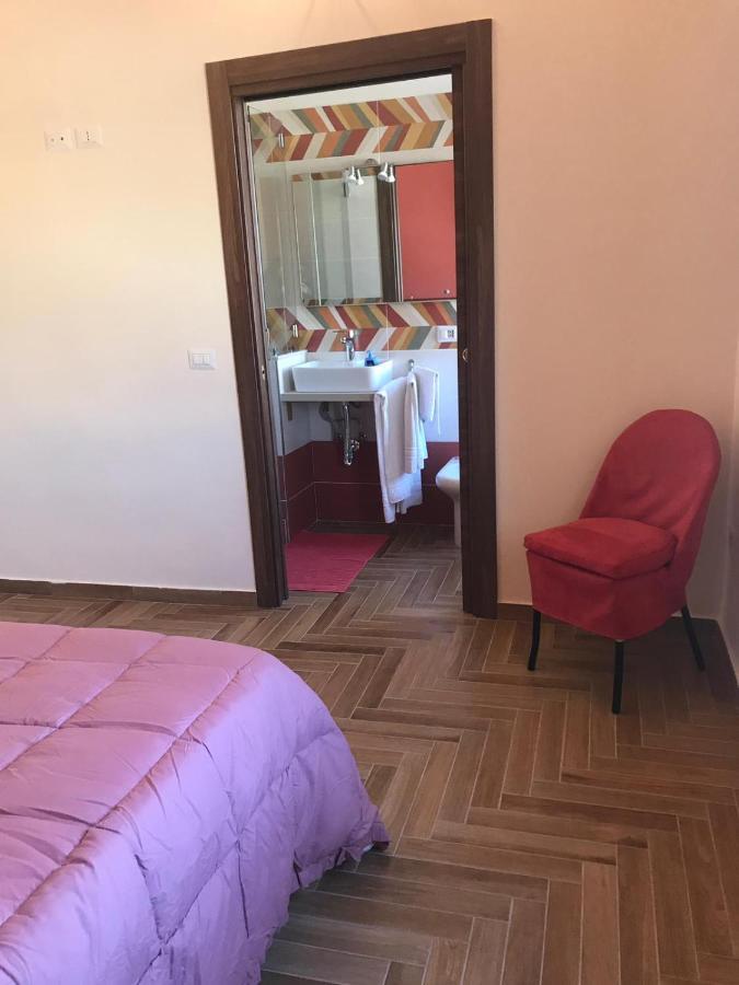 B&B I Due Teatri Napoli Eksteriør billede